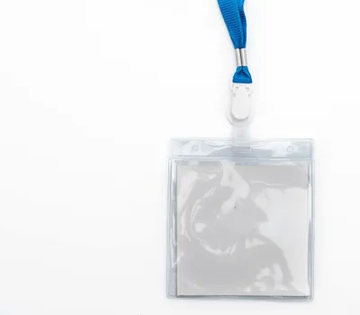 Bolsa estanca con documentos importantes y efectivo en billetes pequenos para emergencias